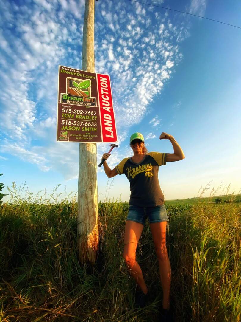 farm for sale sign